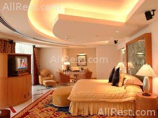 The Fairmont Dubai 11